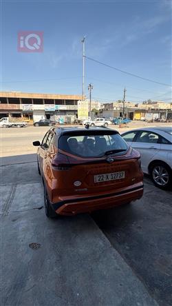 نيسان كيكس